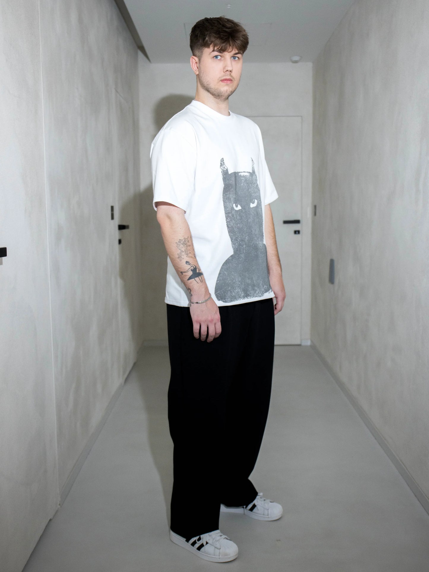 MUTED T-SHIRT